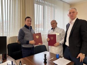 5 декабря в г. Красноярске состоялось подписание соглашения о сотрудничестве Института инженерной физики и АО «АЛУРОН» с КГБУЗ «Красноярский краевой госпиталь для ветеранов войн»